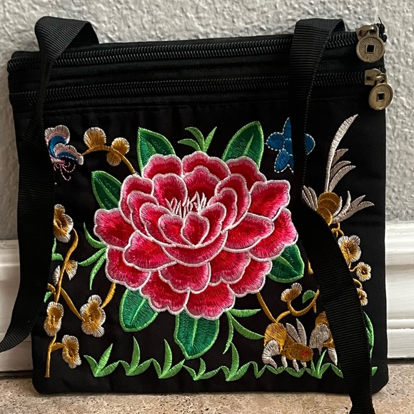 Embroidered bag - Picture 2 of 2